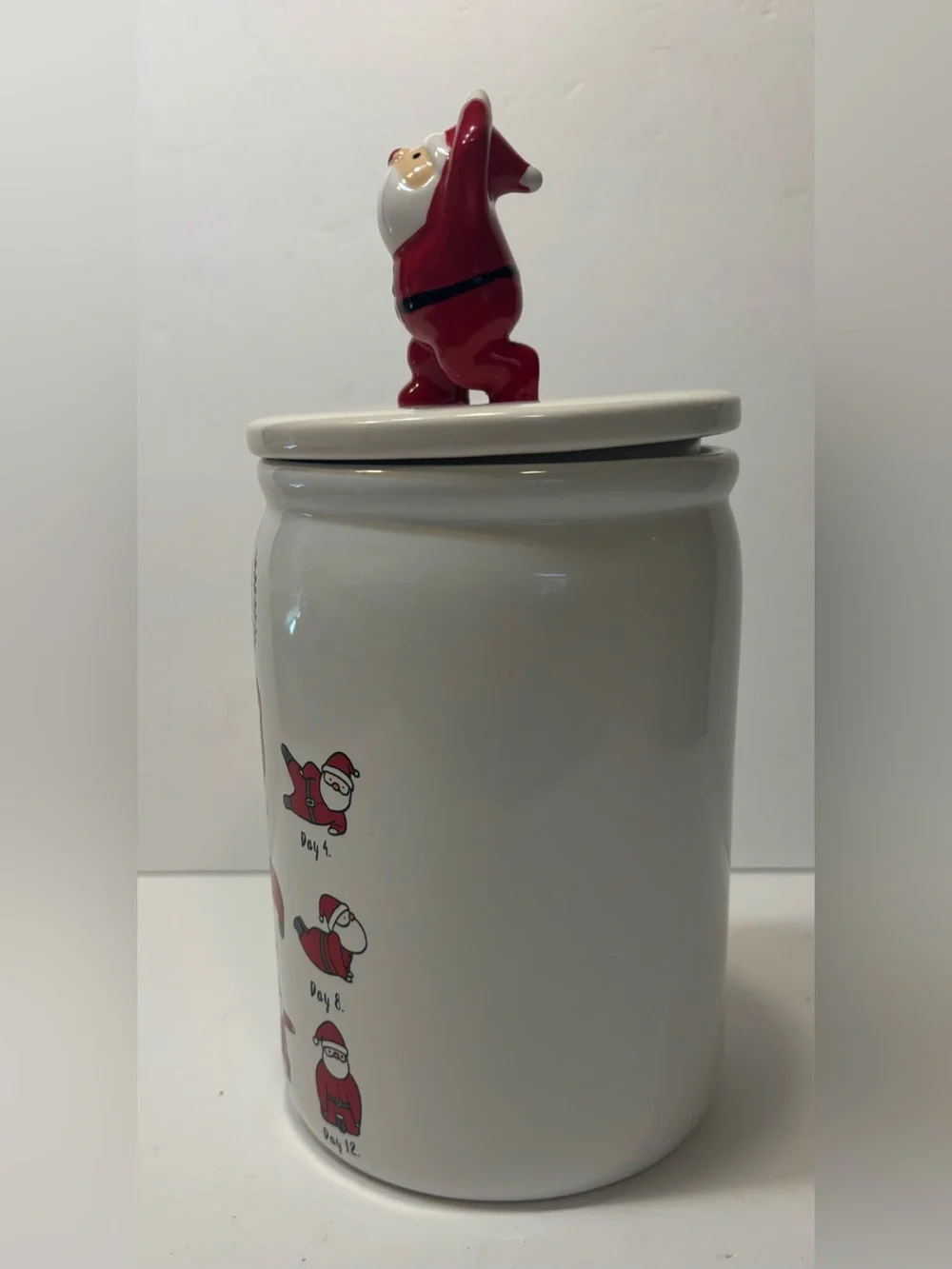 Magenta ceramic holiday